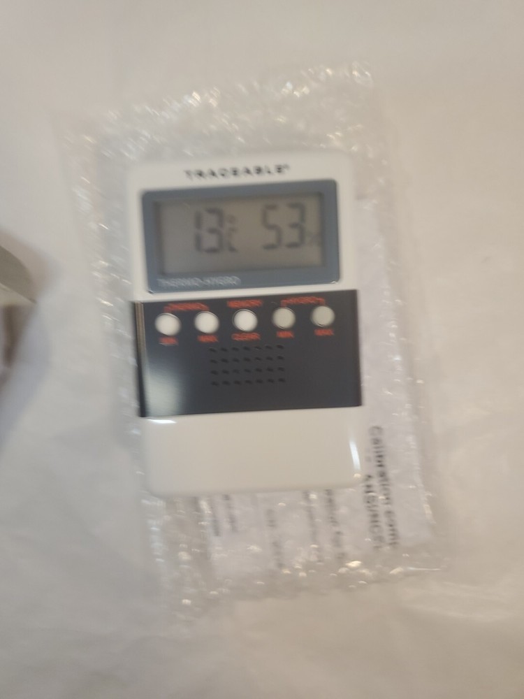 Control Company 4096 Traceable Memory Humidity/Temperature Meter,White & Black