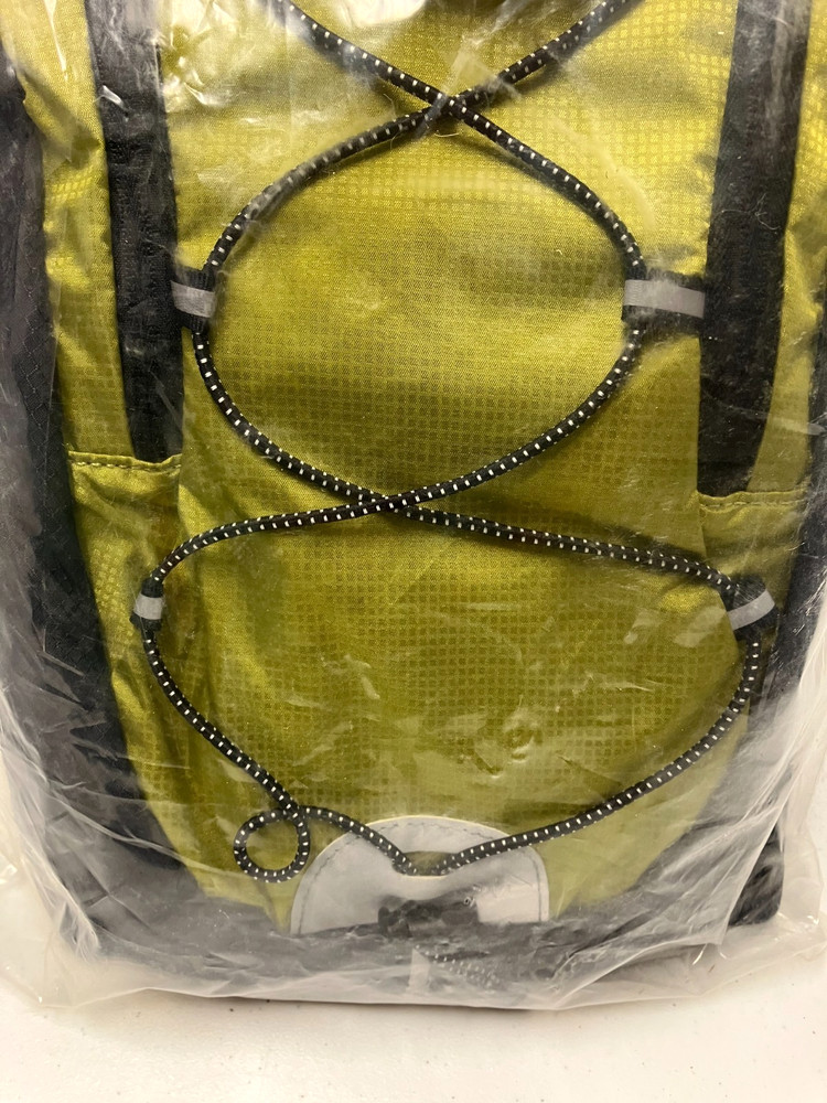 ROCKRAIN Hydration Backpack, Windrunner Lightweight Pack with 2L Water Bladder