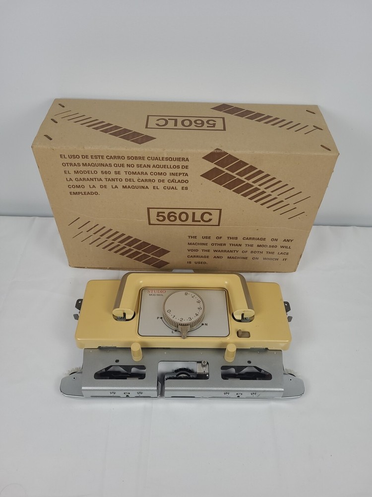 STUDIO MOD 560L KNITTING MACHINE CARIAGE ONLY, NO ATTACHMENTS