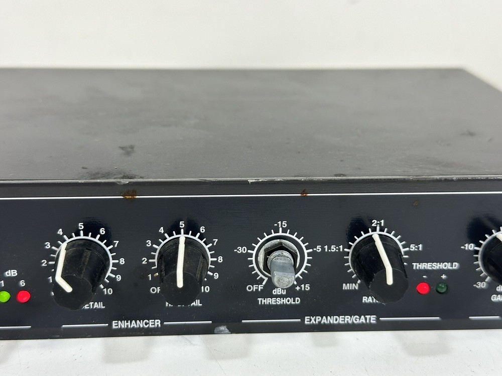 DBX 286A ~ Microphone Preamp & Processor ~ Power On / READ DESCRIPTION
