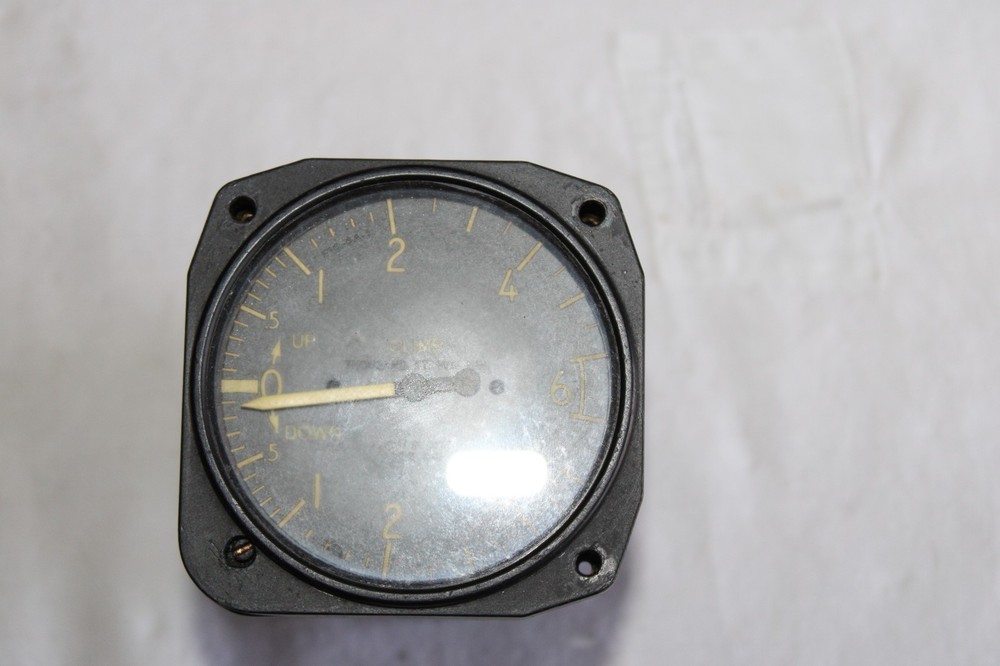 AF US Army Bendix C-2 Vertical Speed Indicator 1636-6A-B1 6000ft/min Dated 1962