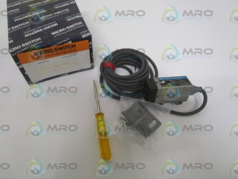 MICRO SWITCH FE3-DA6 PHOTOELECTRIC SENSOR SWITCH NSMP