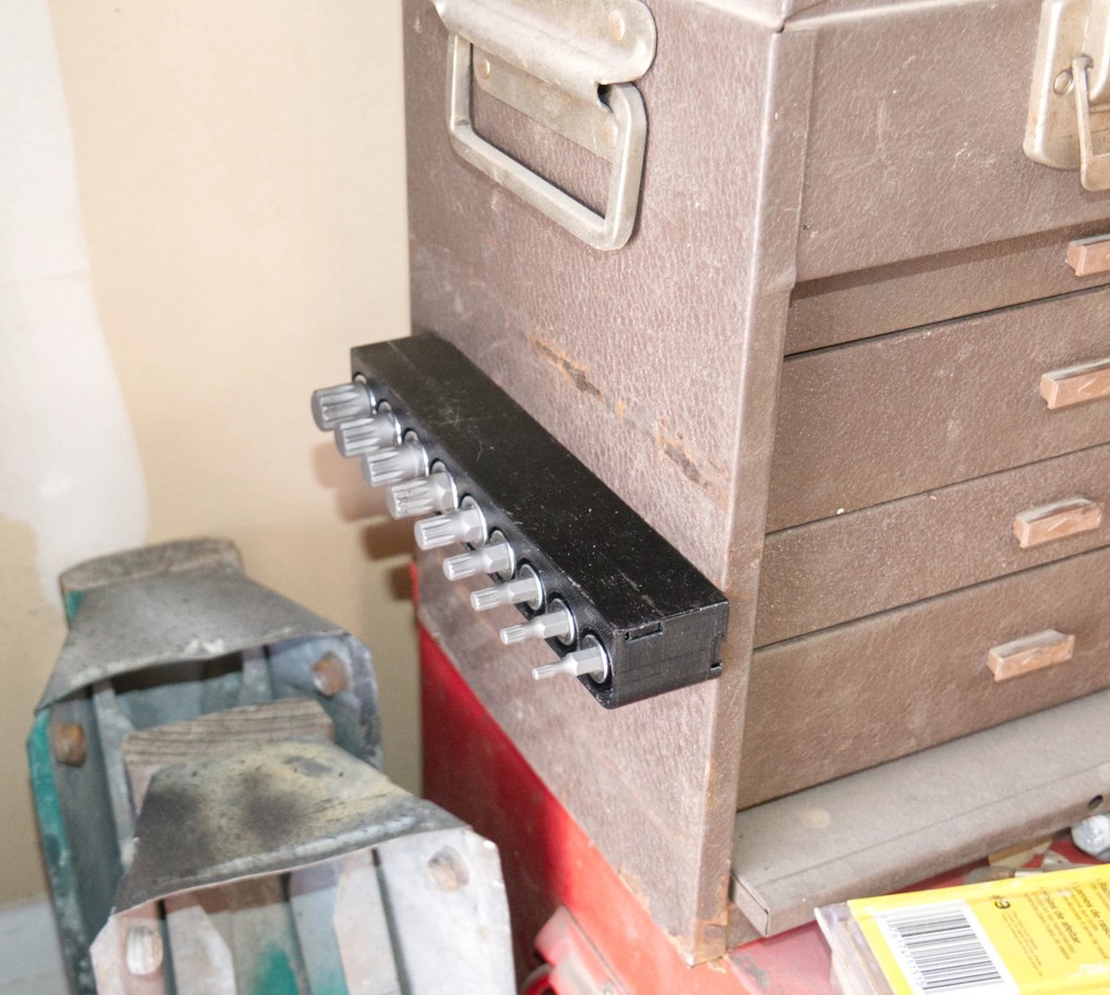 Magnetic Socket Organizer for Triple Square Sockets – Magnetic Socket Holder