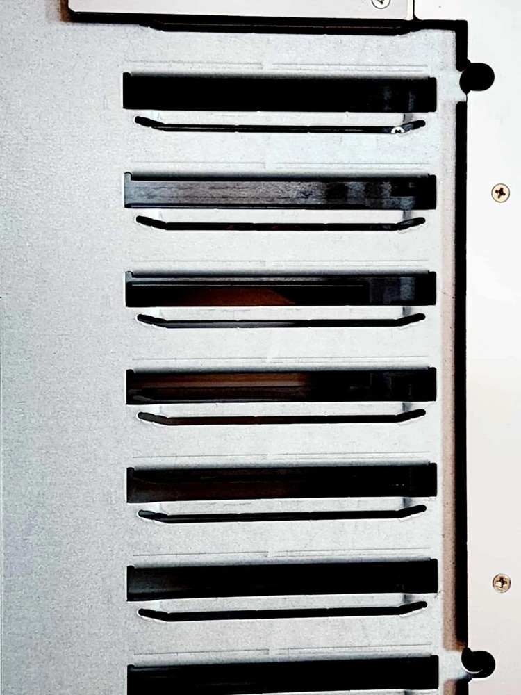 *100% UNTESTED* PROAVIO DESKTOP RAID ARRAY WITH INTERNAL STORAGE CONTROLLER