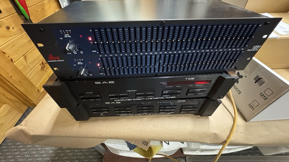 DBX 1231 Series Graphic Equalizer