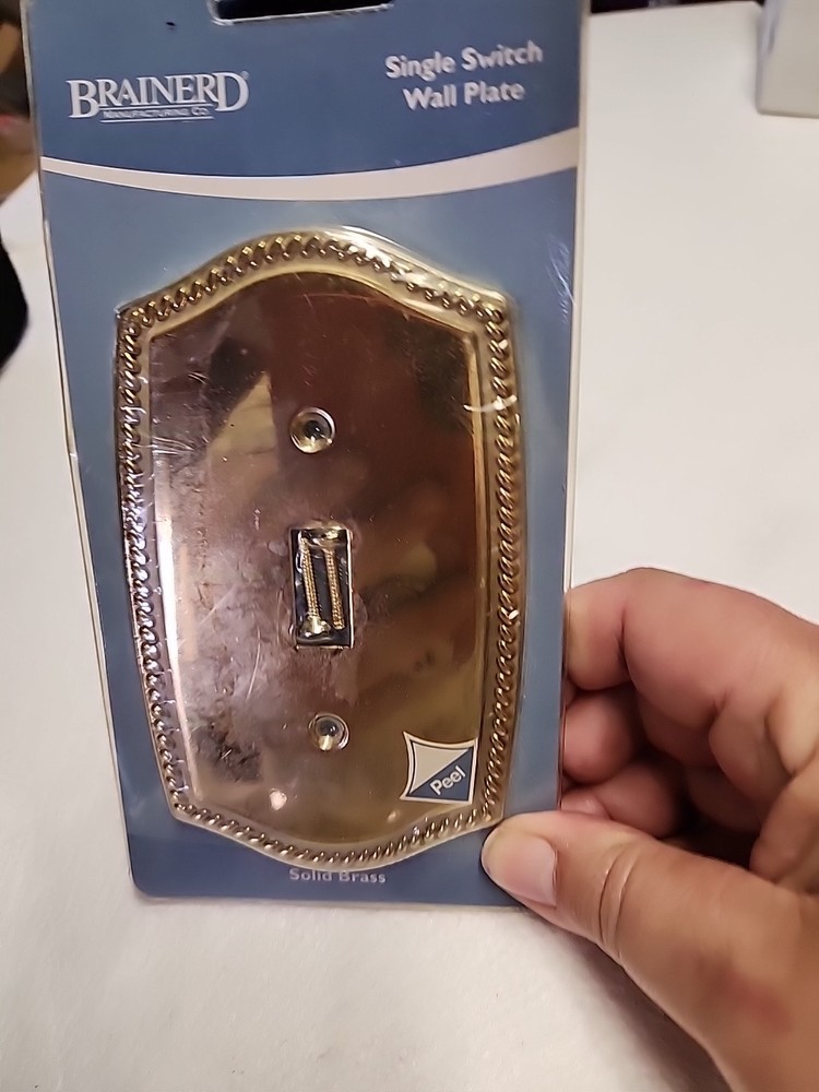 Brainerd Studio Polished Lacquered Heavy Solid Brass Single Switch Plate NOS NEW