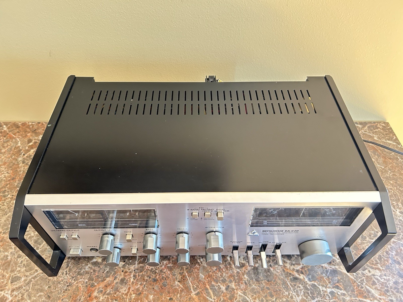 Mitsubishi DA-C20 Preamplifier For Parts or Repair