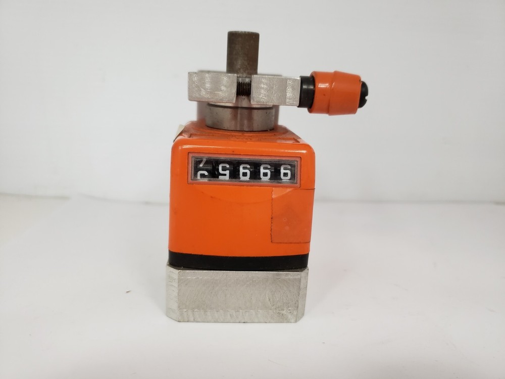 SIKO 0902-1-.100 DIGITAL POSITION INDICATOR, 5-DIGIT CLOCKWISE