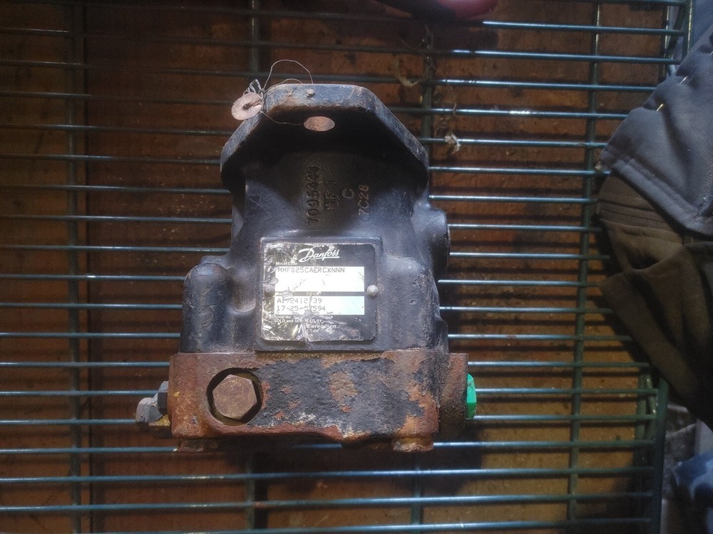 Danfoss MMF025CAERCXNNN PUMP