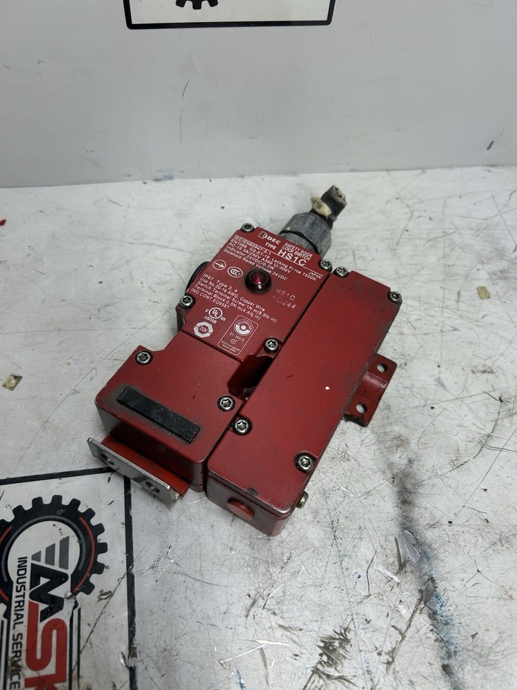 IDEC HS1C Safety Door Lock Switch