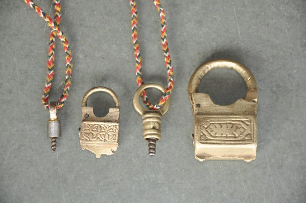 2 Pc Vintage Brass Engraved Handcrafted Different Shape Screw Padlocks