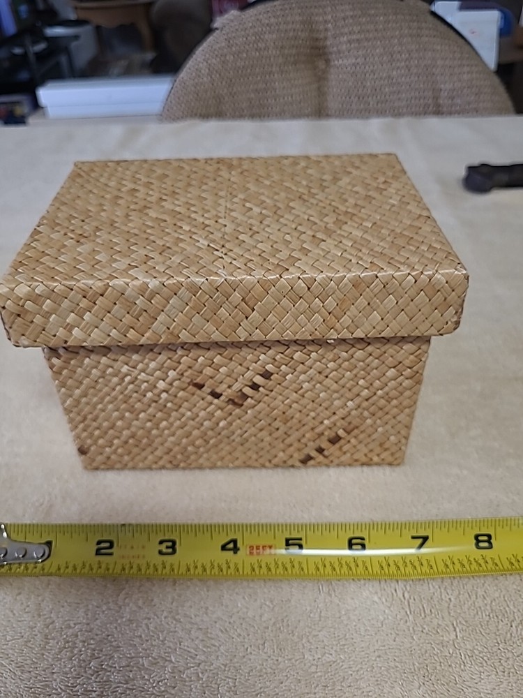 Vtg. Lord and Taylor Box