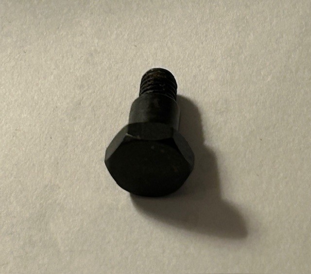 546660 Screw