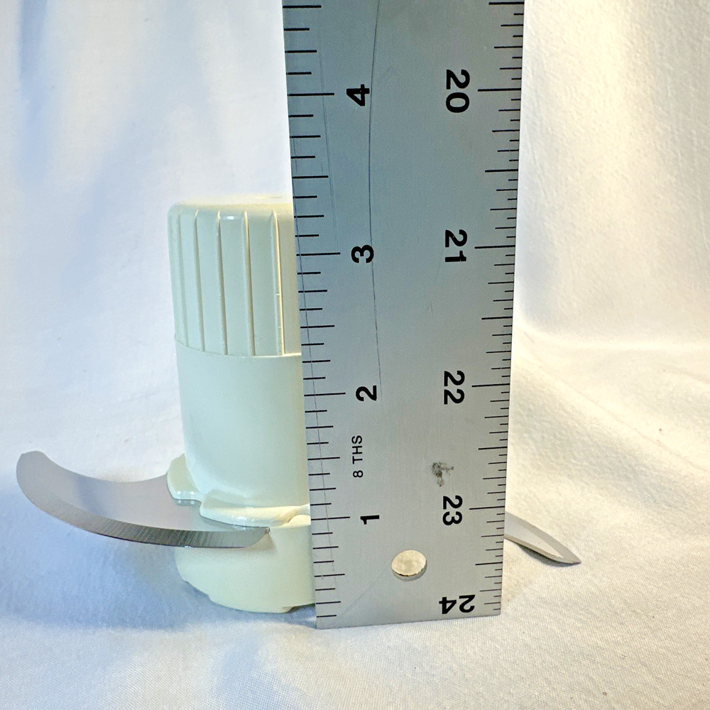 Regal La Machine 1 Model V813 Food Processor Chopping Blade Replacement Part