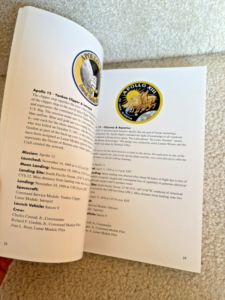 NASA Kennedy Space Center 10 Souvenir Space Emblems Challenger ShuttlePatch Book