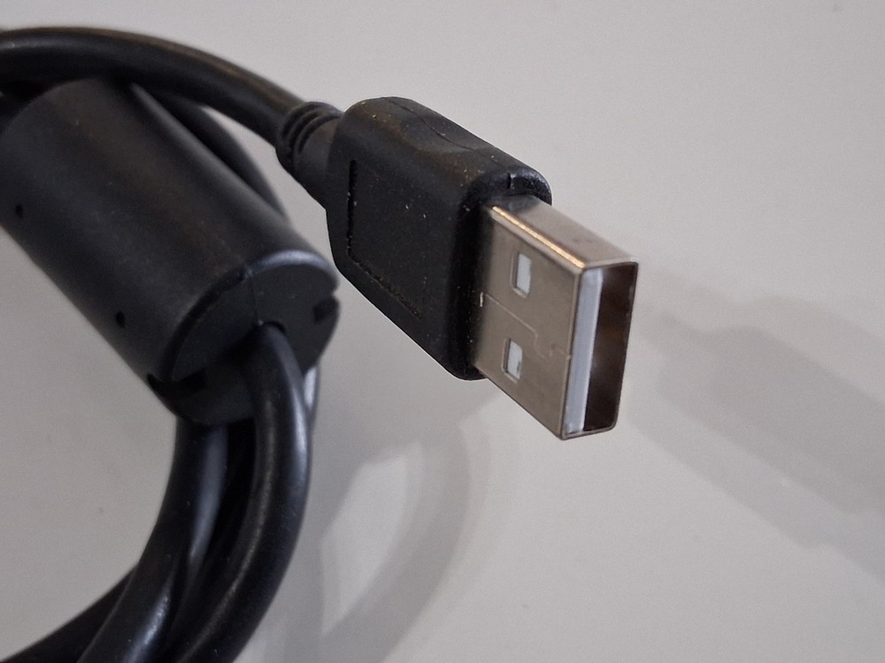 Trimble Juno T41/5 Handheld Charger/Data Transfer Cable In Good Condition.