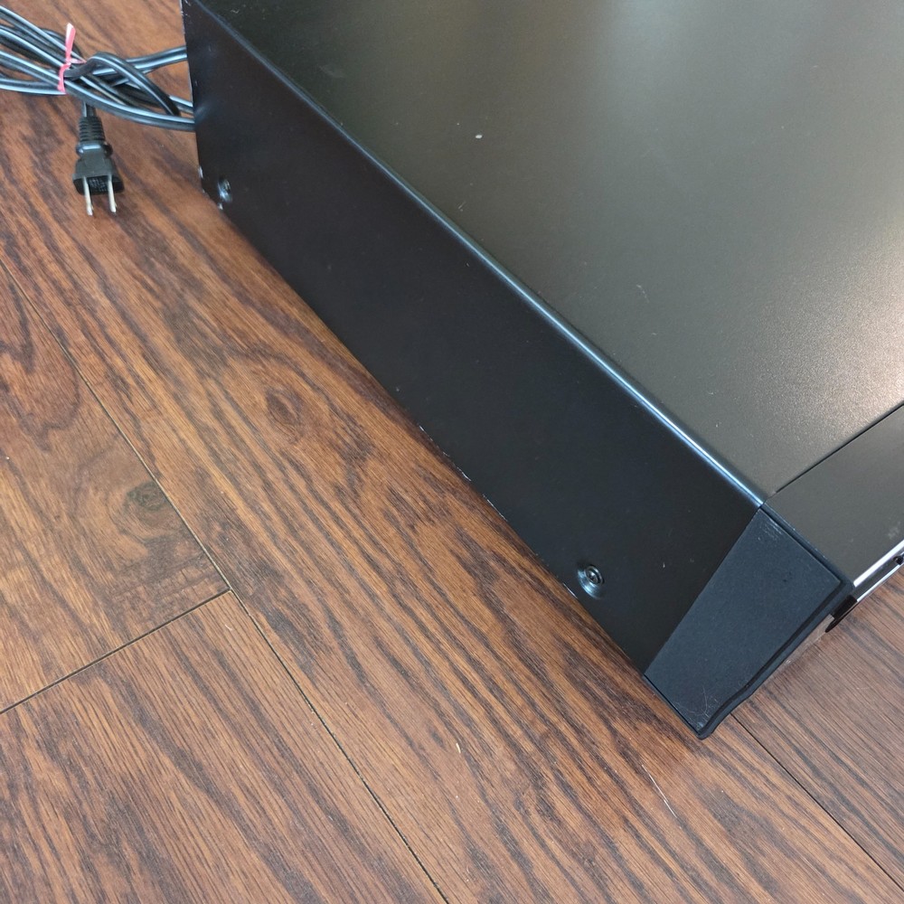 Sony CDP-C335 Compact 5 Disc CD Player - Tested Working