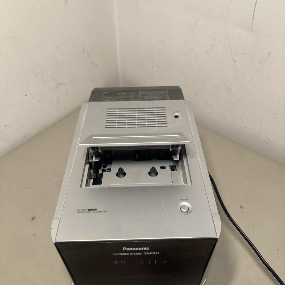 Panasonic SA-PM31 Shelf Stereo System 5 CD Changer Main Unit W/ REMOTE