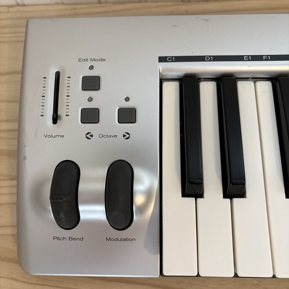 Please Read Working For Parts M-Audio Keystudio 49-Key MIDI Keyboard Controller