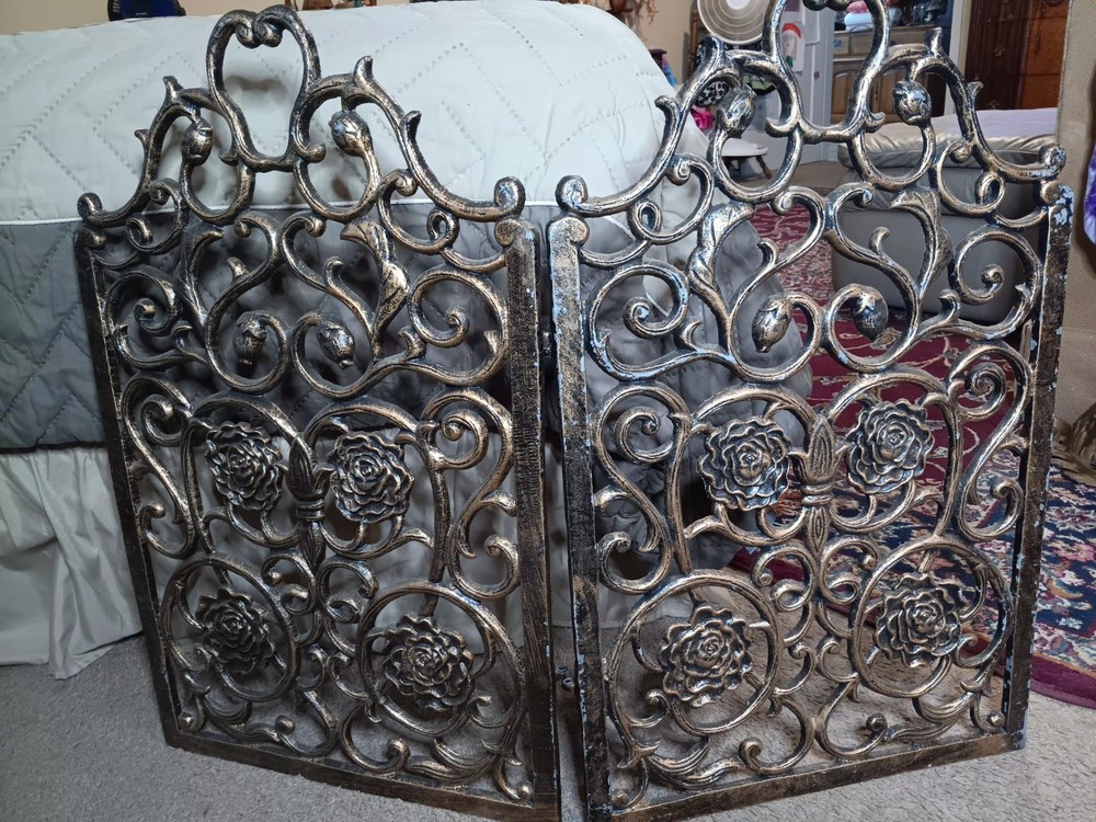Vntg Cast Iron Fireplace Screen Panels