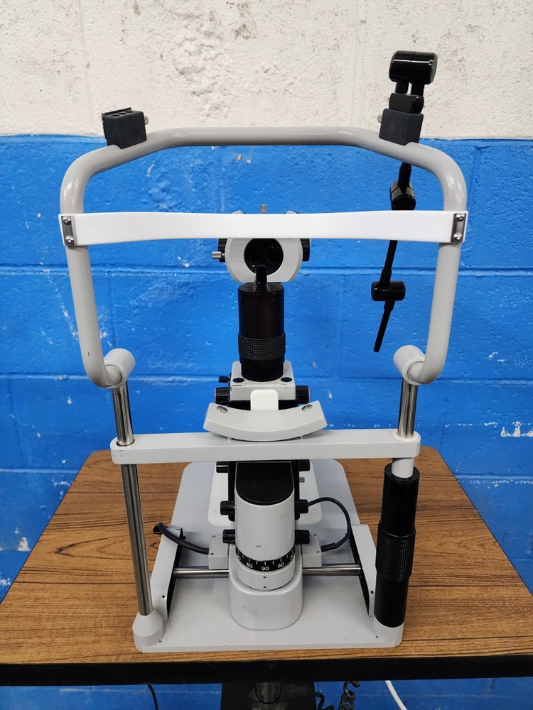 Zeiss 30 SL-M Slit Microscope with Powered Table