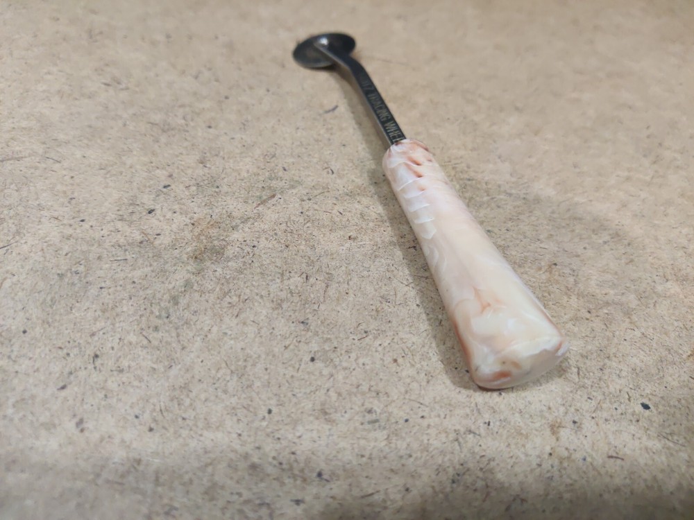 VINTAGE DRITZ TRACING WHEEL BAKELITE PERFORATING TOOL MARBLED BAKLITE HANDLE