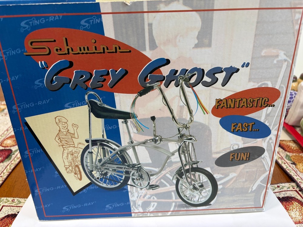 Schwinn Sting-Ray Grey Ghost 1:6 Scale