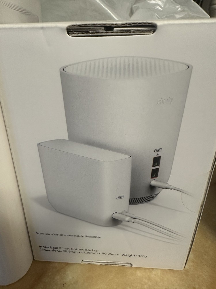 Comcast Xfinity Storm-Ready WiFi Extender Plus Backup Battery NEW SEALED !