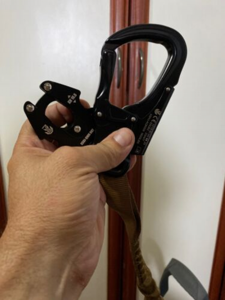 Quick Release Elastic Safety Rope Double End Draping Buckle Functional Version