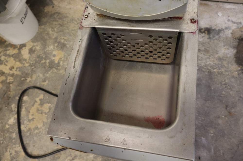 Thermo Neslab RTE 7 Digital Plus Recirculator Bath. Powers on