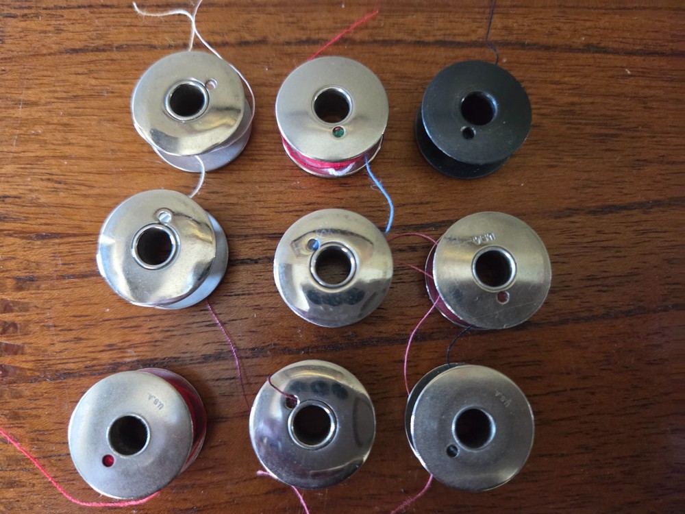 9 Singer 1 Hole 66 Sewing Machine Bobbins