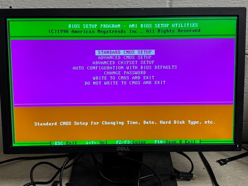 Vintage Compudyne 3DX/33 Computer PC w/ RT101+ Keyboard