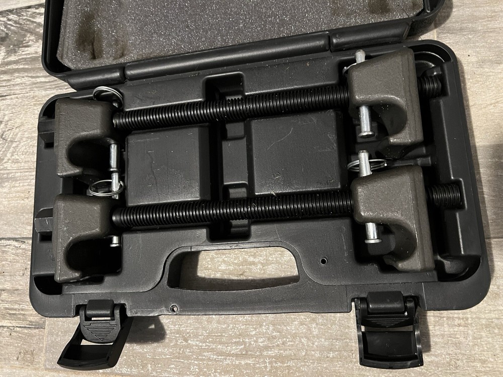 Strut spring compressor
