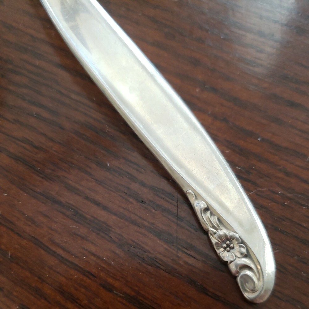 1847 Rogers Bros IS Silverplate Pierced Pie Cake Server 8 3/4" LEILANI Pattern