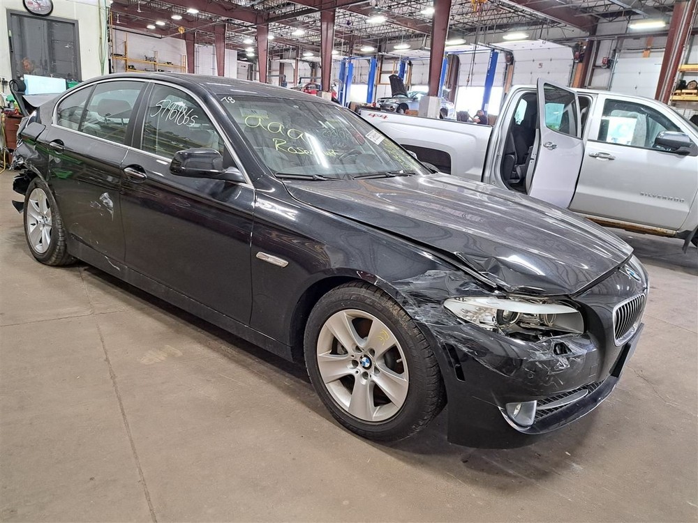 2013 528i Camera/Projector Sku#4205325