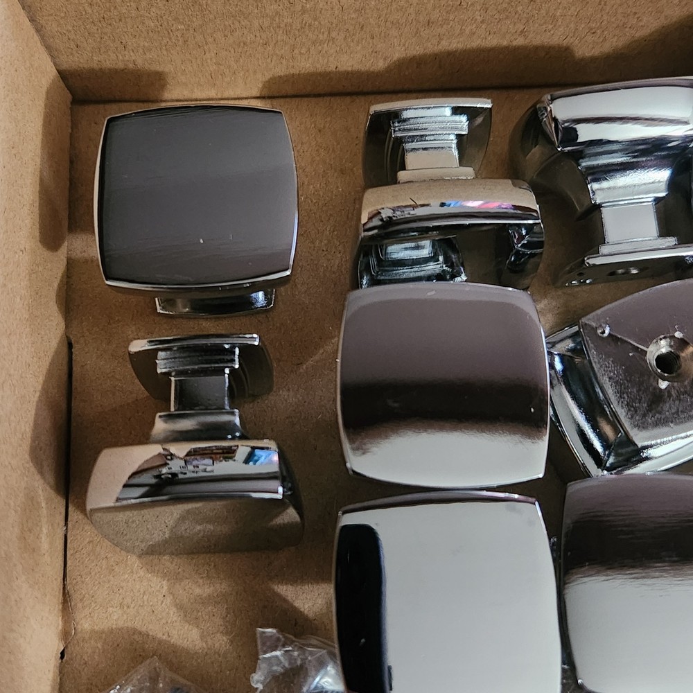 Lot Of 10 Chrome Square Knobs/Pulls With Screws 1-1/8" Square 1" Long