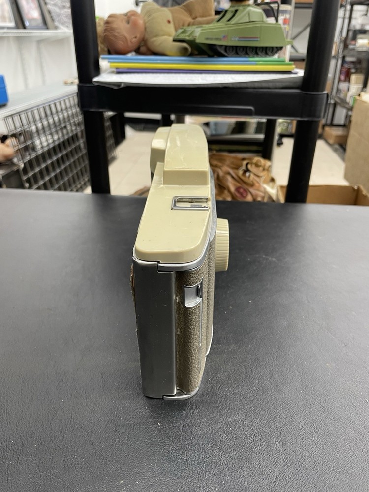LVintage Polaroid Model 800 Folding Camera, Leather Strap, Untested, Instant