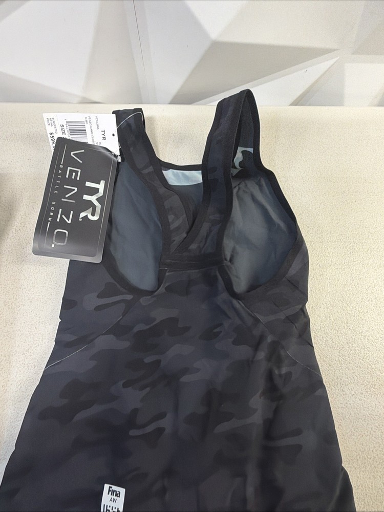 TYR VENZO CAMO CLOSED BACK SIZE 24