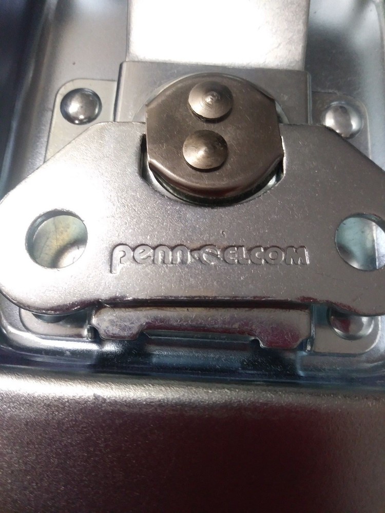 Penn Elcom 2000 Large Valance Spanning Overlatch For Road Case