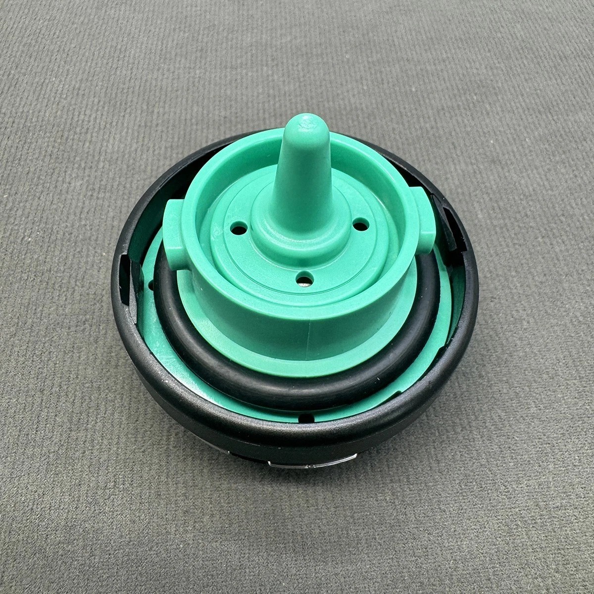 Fuel Tank Cap 971044261 Fit For Porsche 981/991 Cayenne,Panamera,Macan Gas Cap