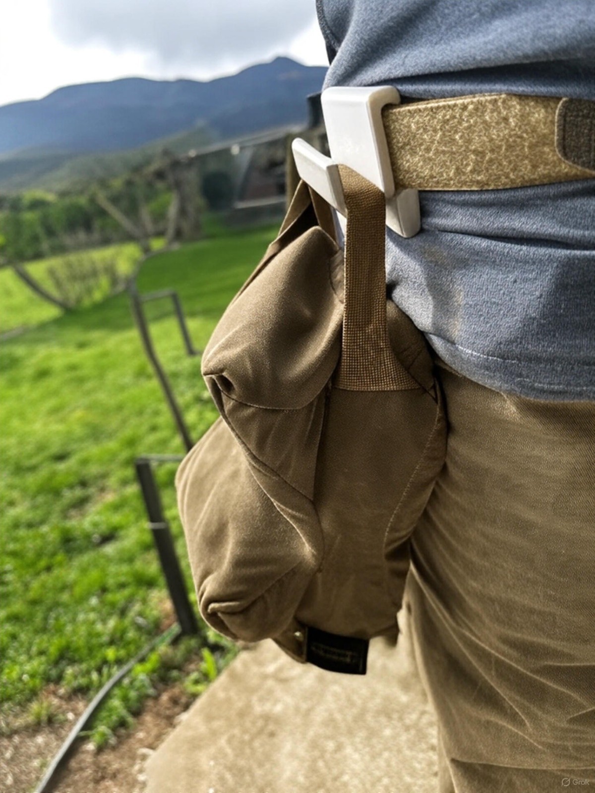Shooting Bag Holder for Waist Belt (Connect Part Only, Bag Or belt Not Included)