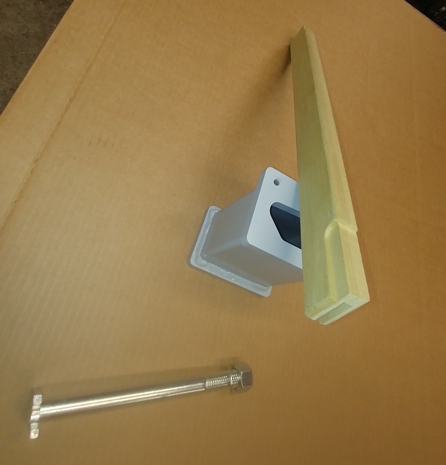 RISER KIT FOR A VINTAGE DELTA 14” BAND SAW WITH A 7/8" HEX GUIDE POST