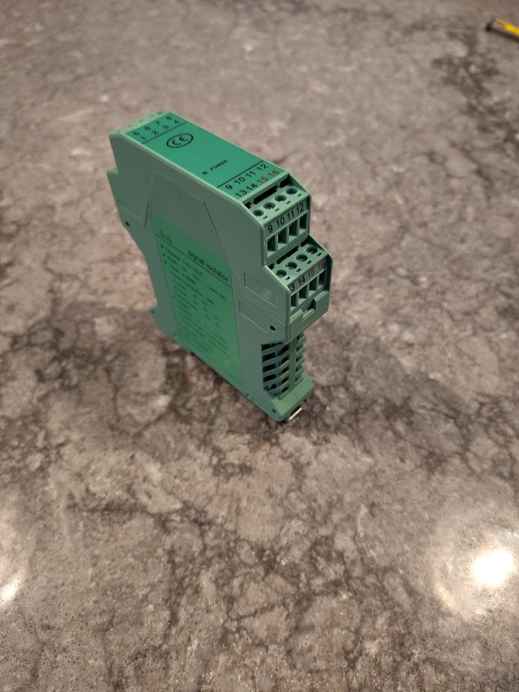 DC Signal Isolator Current Voltage Transmitter DIN Rail 0-10V To 0-5V Tool