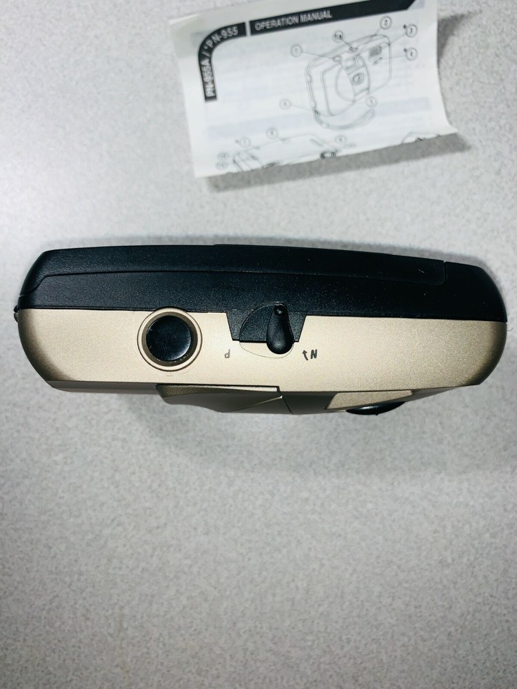 DS-Max Silver Camera (PN-955) 35mm Optical Lens w/ Optional Flash & Wrist Strap