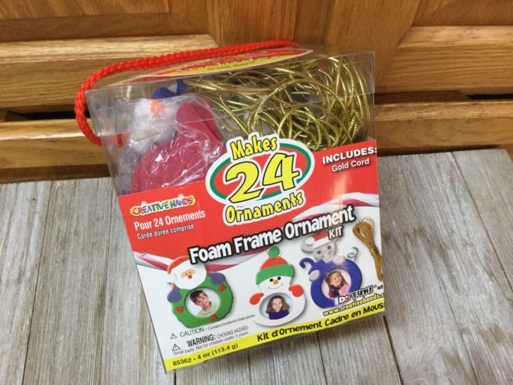Creative Hands Foam Holiday Frames Kit Makes 24 Ornaments