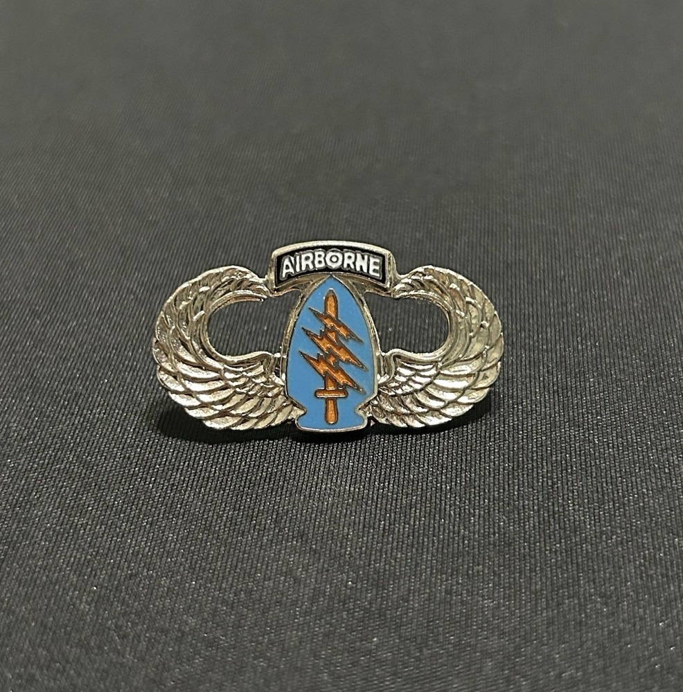 US ARMY SPECIAL FORCES AIRBORNE PIN