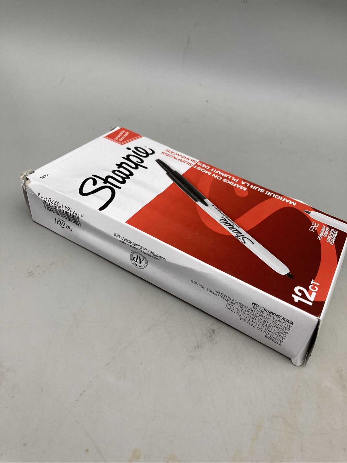 SHARPIE 32701, Retractable Permanent Markers, Fine Point, Black, 12 Count Box