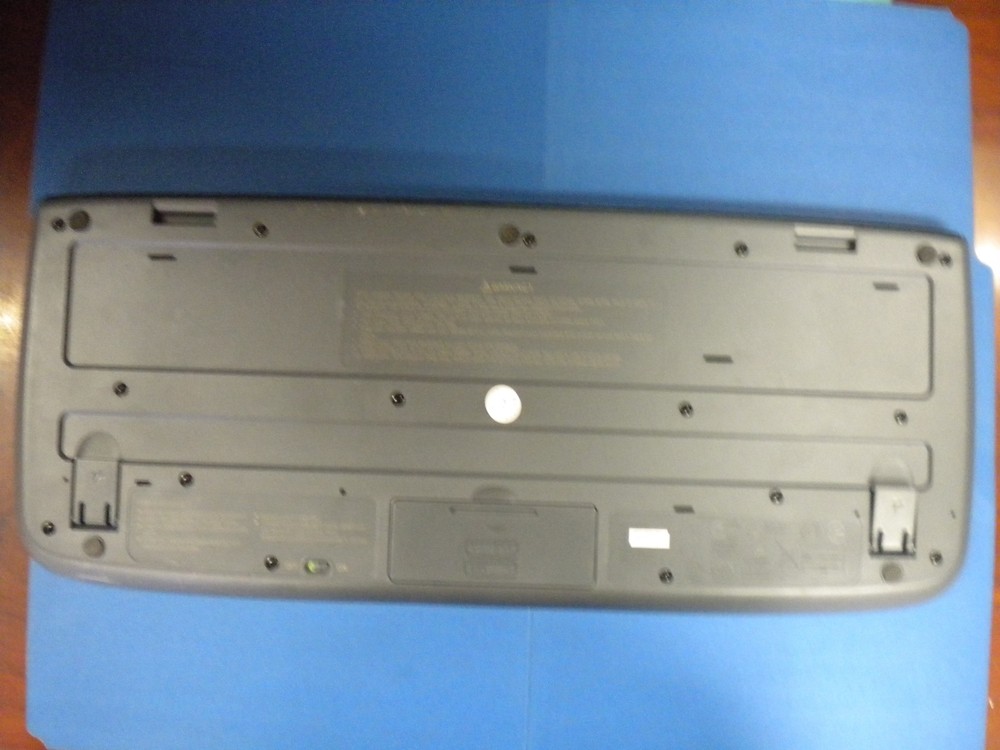 LOGITECH MK320 Wireless Keyboard with No Receiver