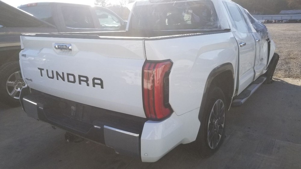 23 TOYOTA TUNDRA FRONT FACING CAMERA WINDSHIELD MOUNTED 8646C0C151