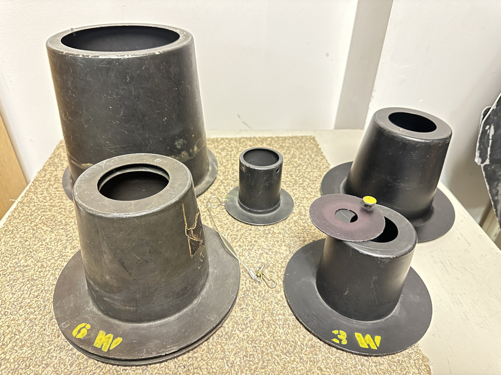 Snoot for lighting (6" to 2" diameter)